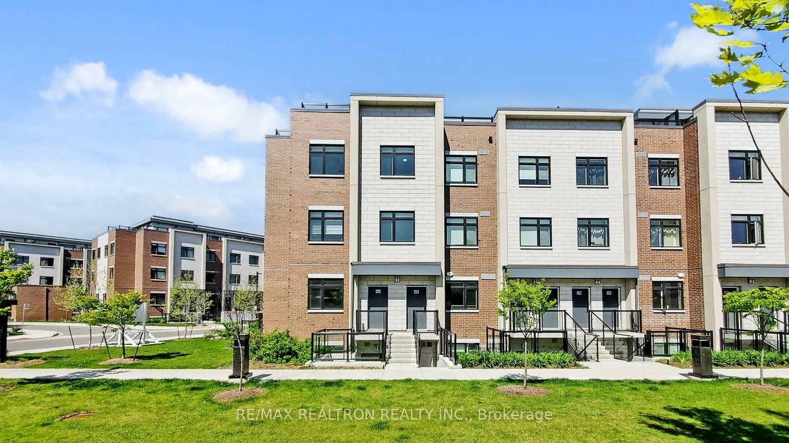 1070, Douglas Mccurdy, Lakeview, Mississauga