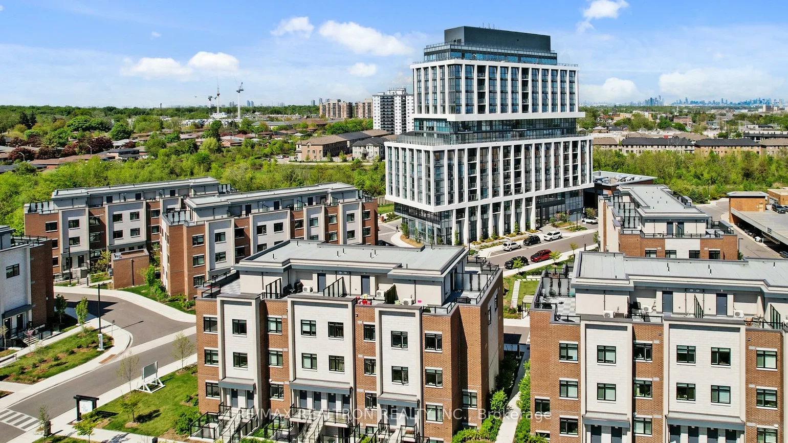 1070, Douglas Mccurdy, Lakeview, Mississauga