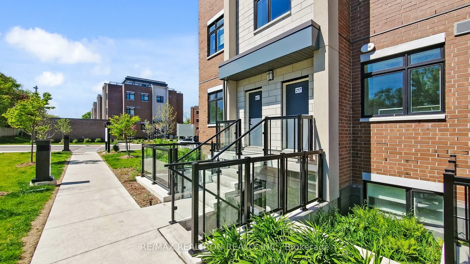1070, Douglas Mccurdy, Lakeview, Mississauga