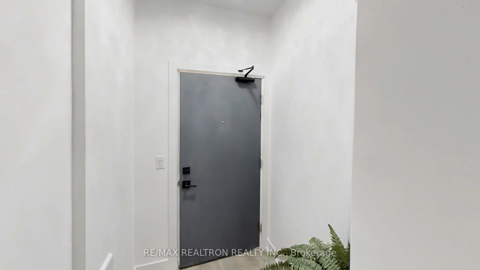 1070, Douglas Mccurdy, Lakeview, Mississauga