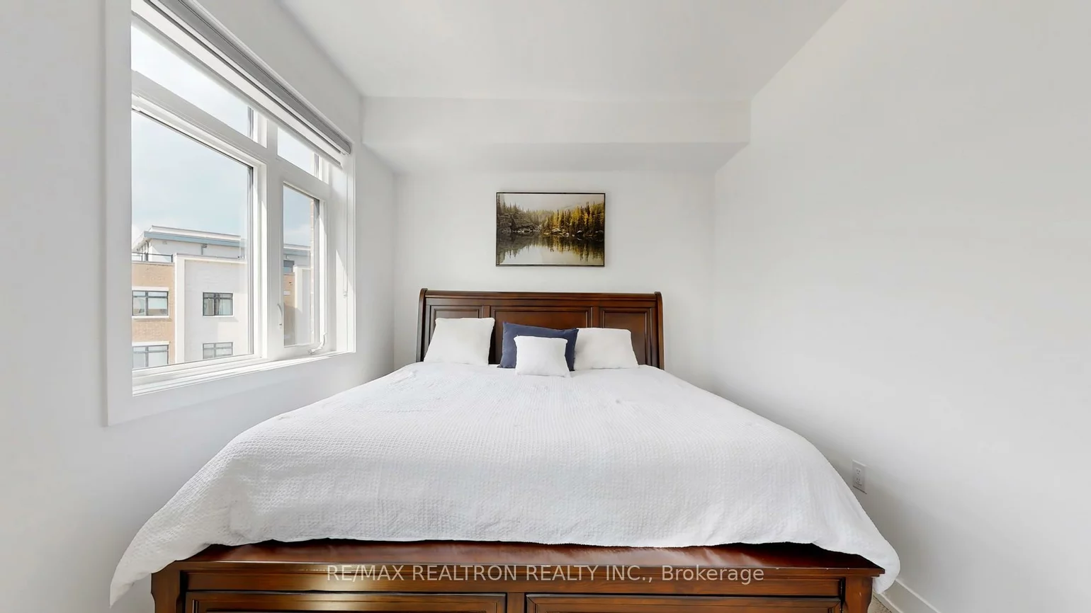 1070, Douglas Mccurdy, Lakeview, Mississauga