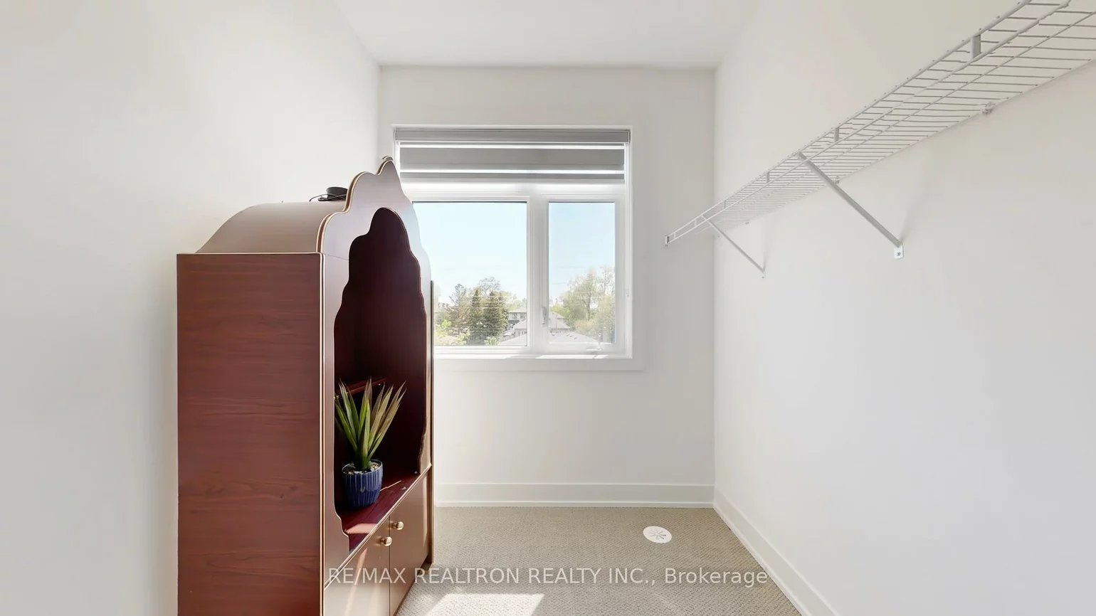 1070, Douglas Mccurdy, Lakeview, Mississauga