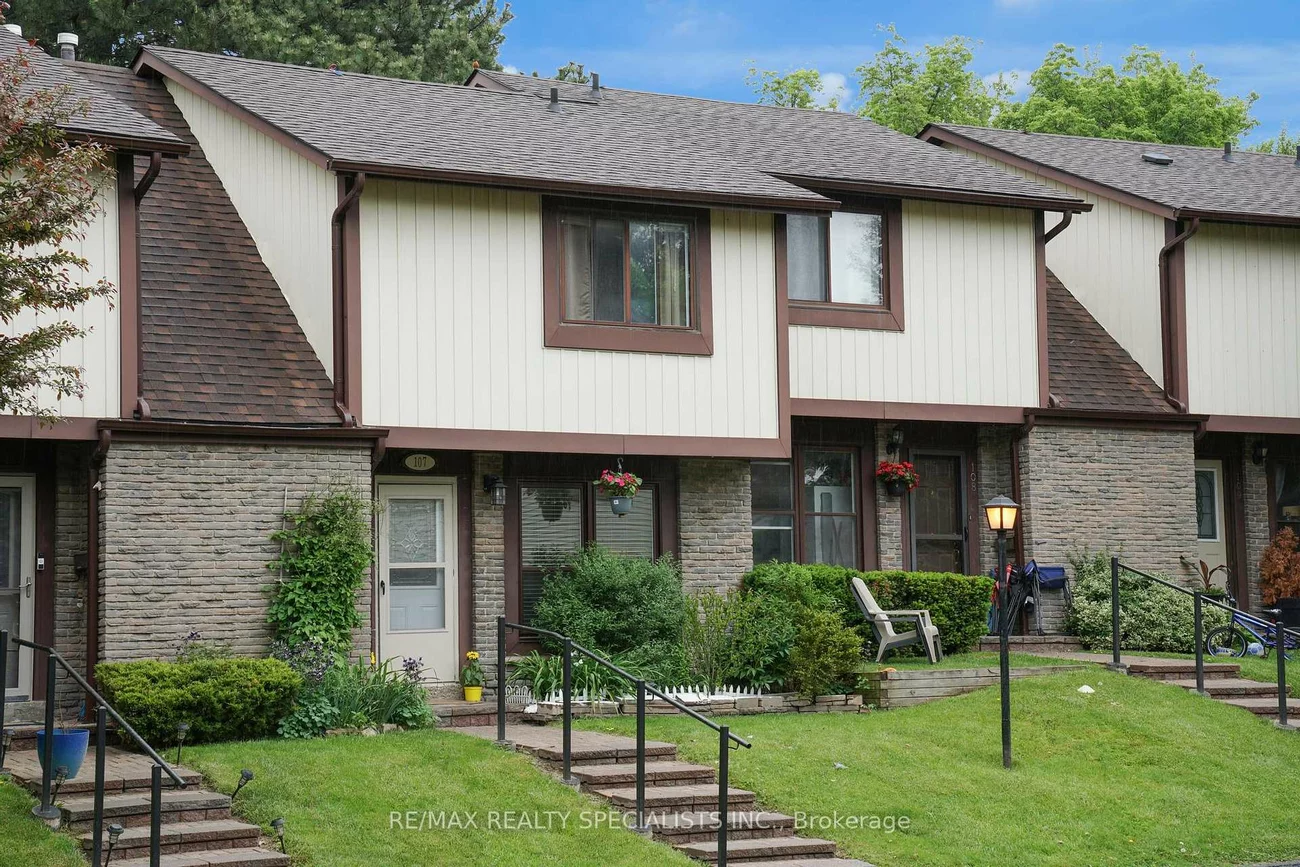 6650, Falconer, Streetsville, Mississauga