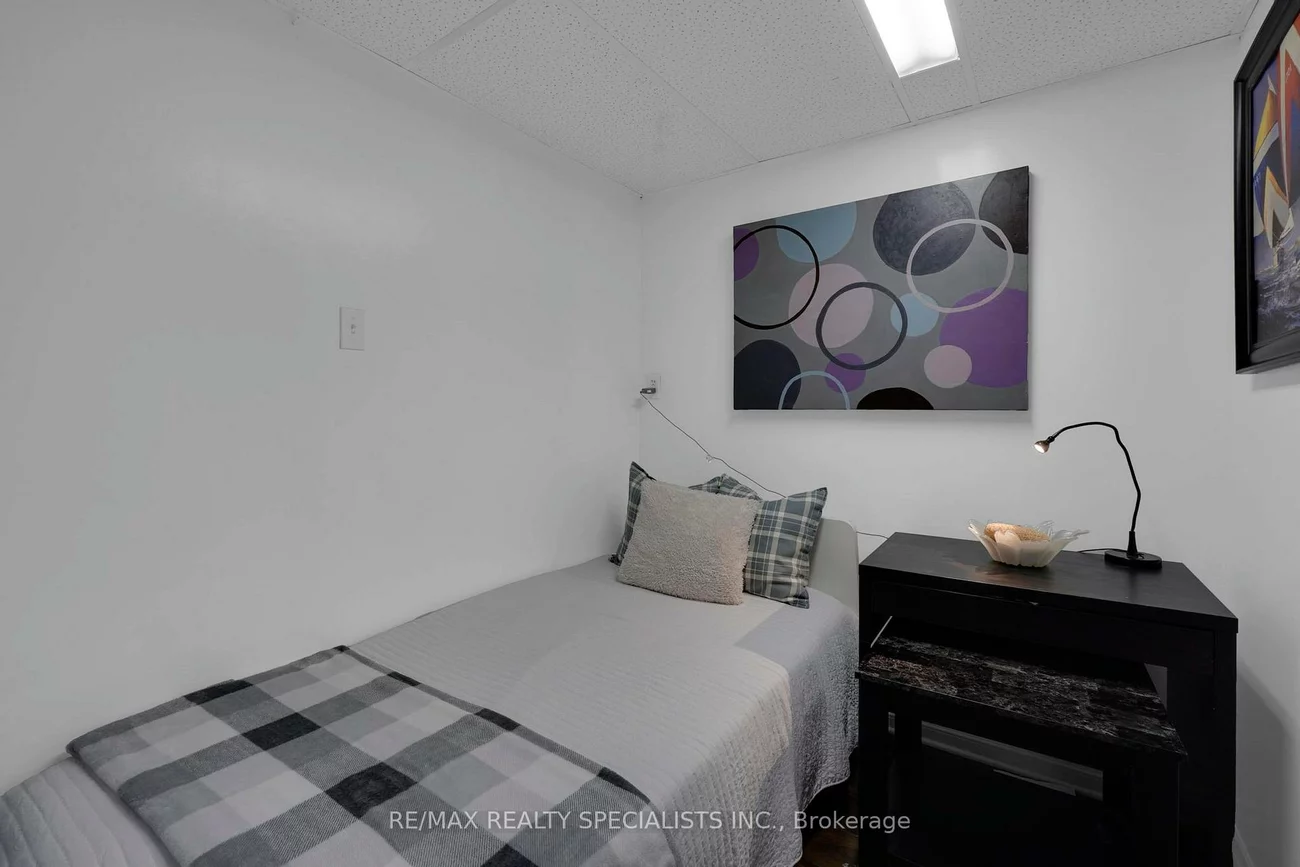 6650, Falconer, Streetsville, Mississauga