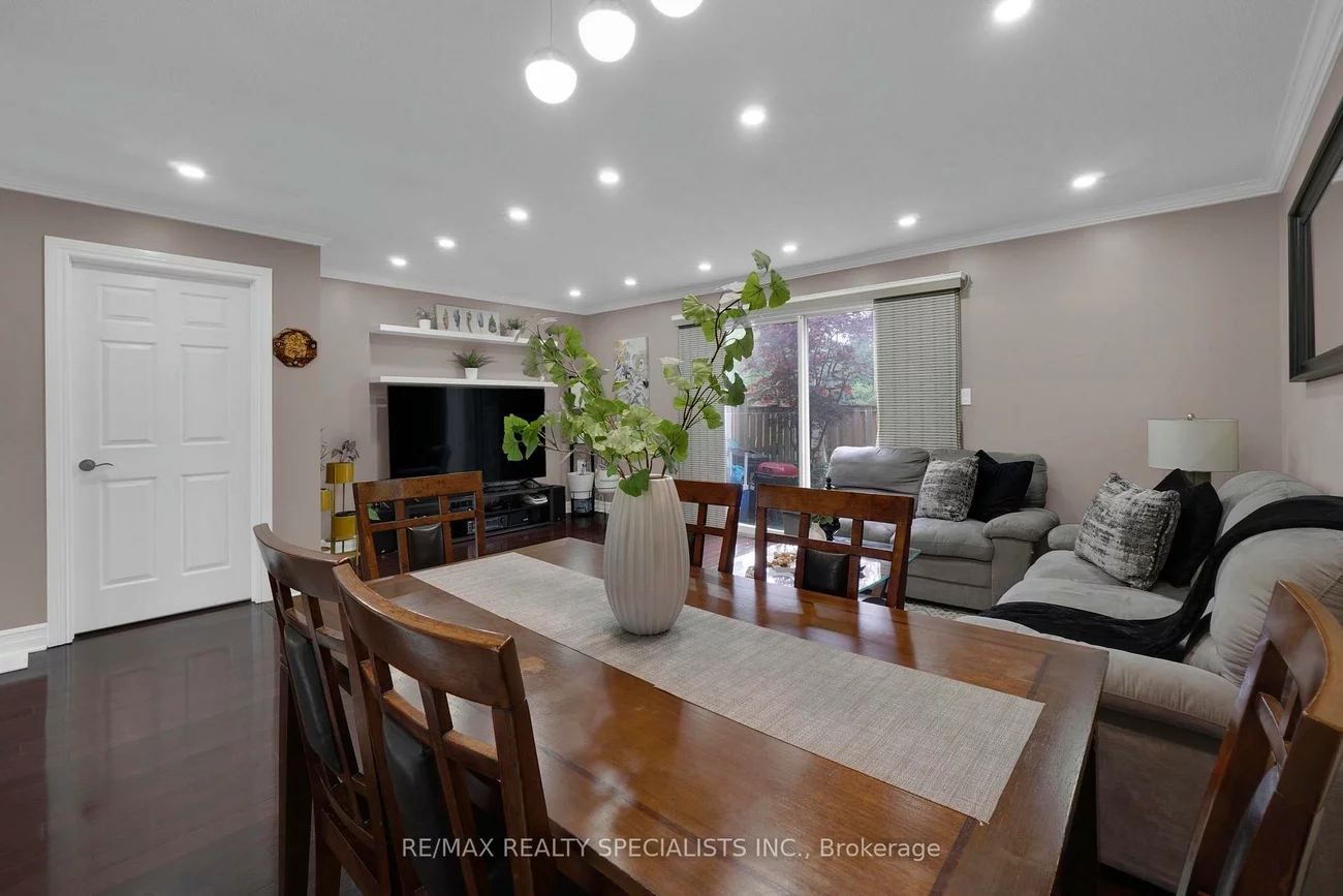 6650, Falconer, Streetsville, Mississauga