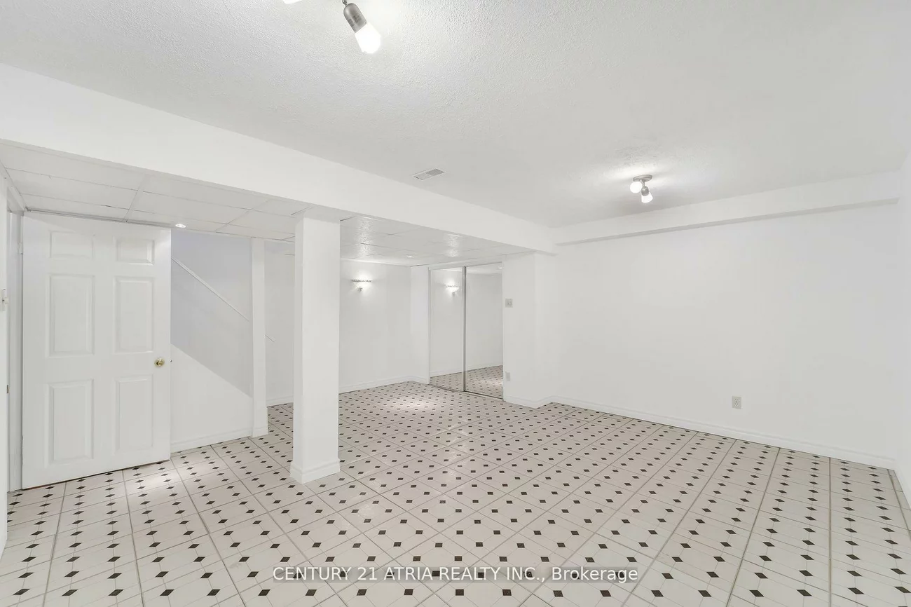 1485, Torrington, East Credit, Mississauga