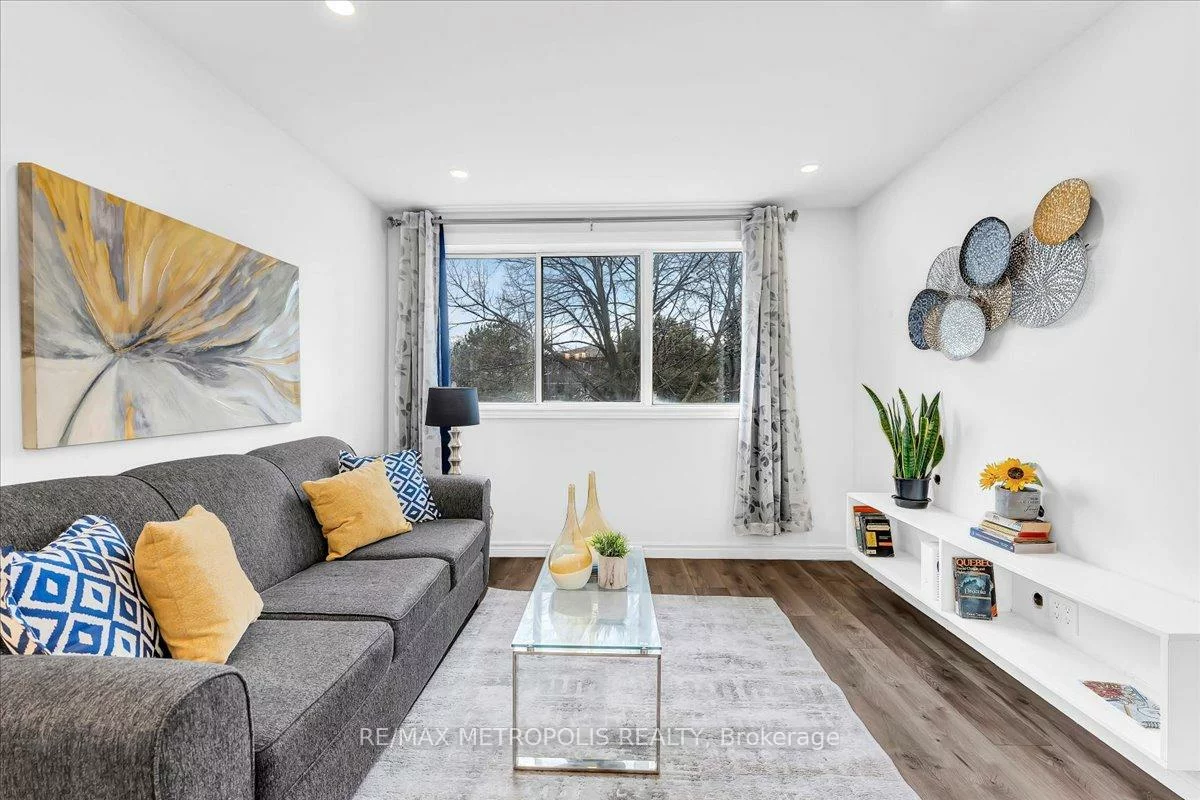 2170, Bromsgrove, Clarkson, Mississauga