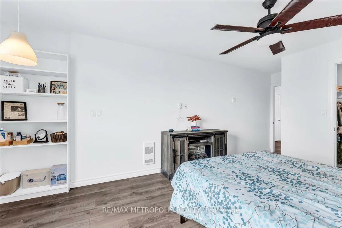 2170, Bromsgrove, Clarkson, Mississauga