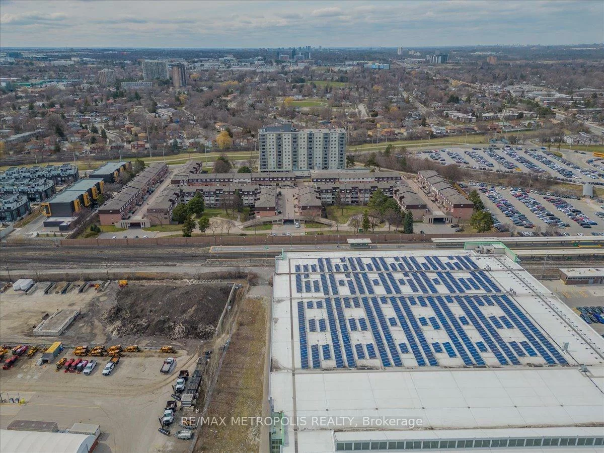2170, Bromsgrove, Clarkson, Mississauga
