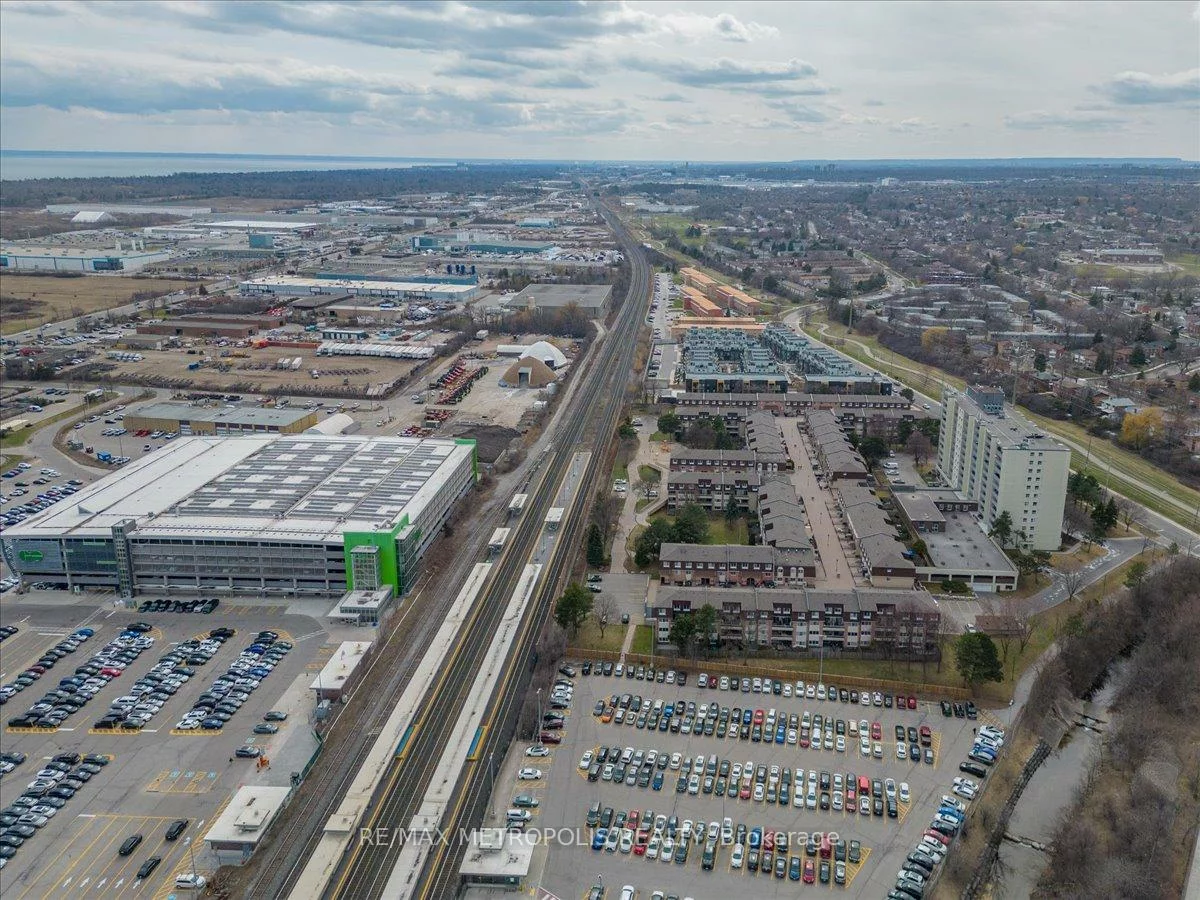 2170, Bromsgrove, Clarkson, Mississauga
