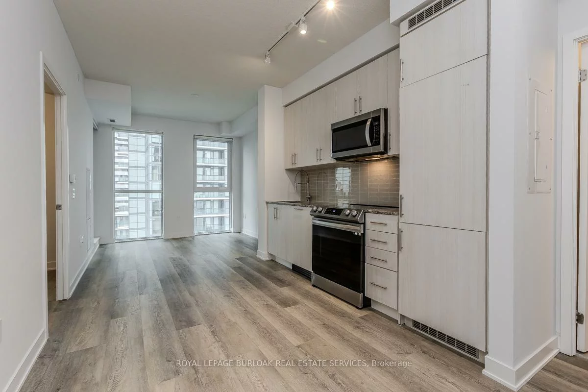 4055, Parkside Village, City Centre, Mississauga