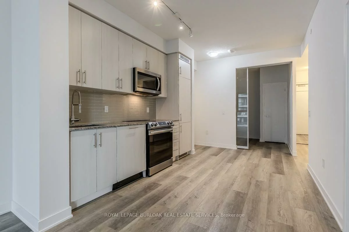 4055, Parkside Village, City Centre, Mississauga