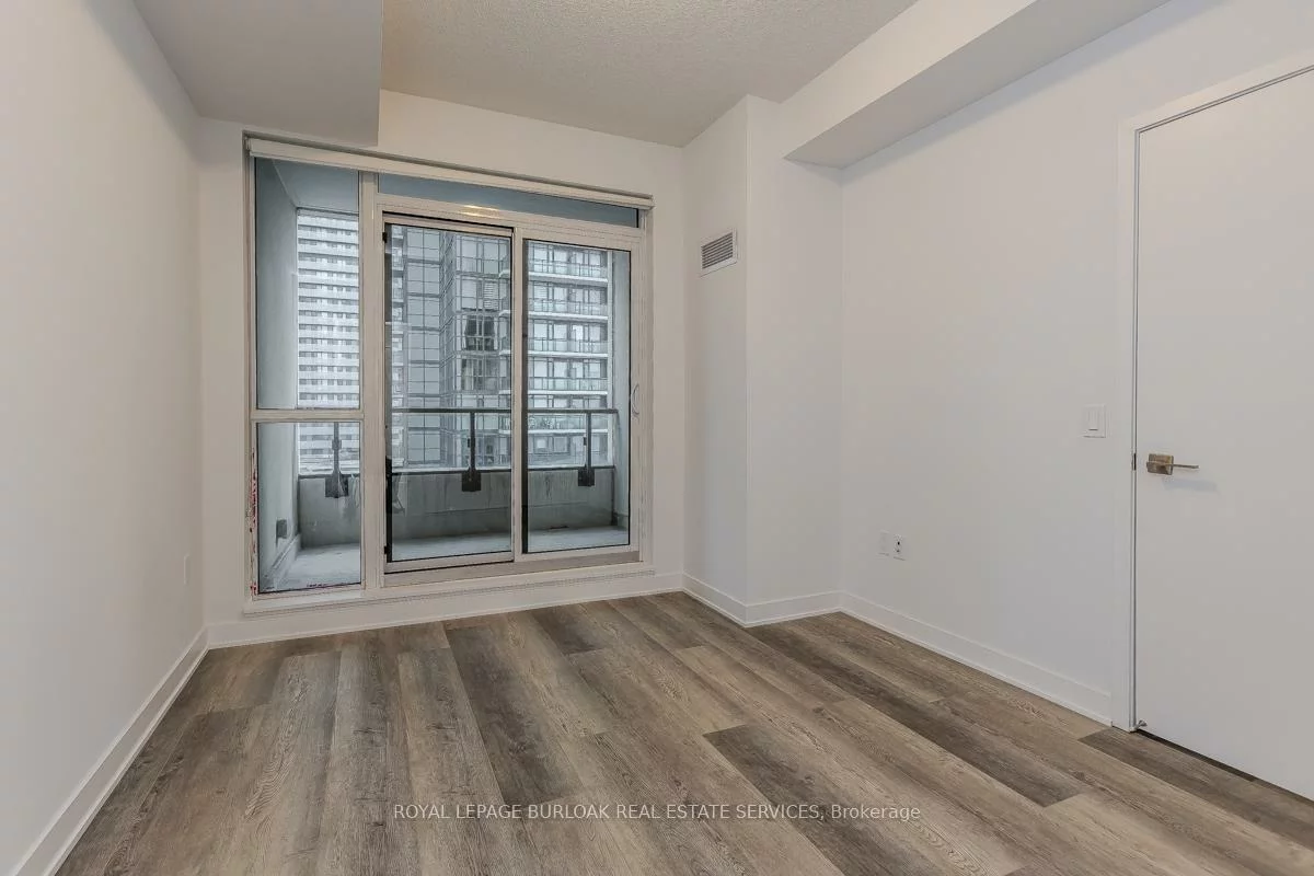 4055, Parkside Village, City Centre, Mississauga