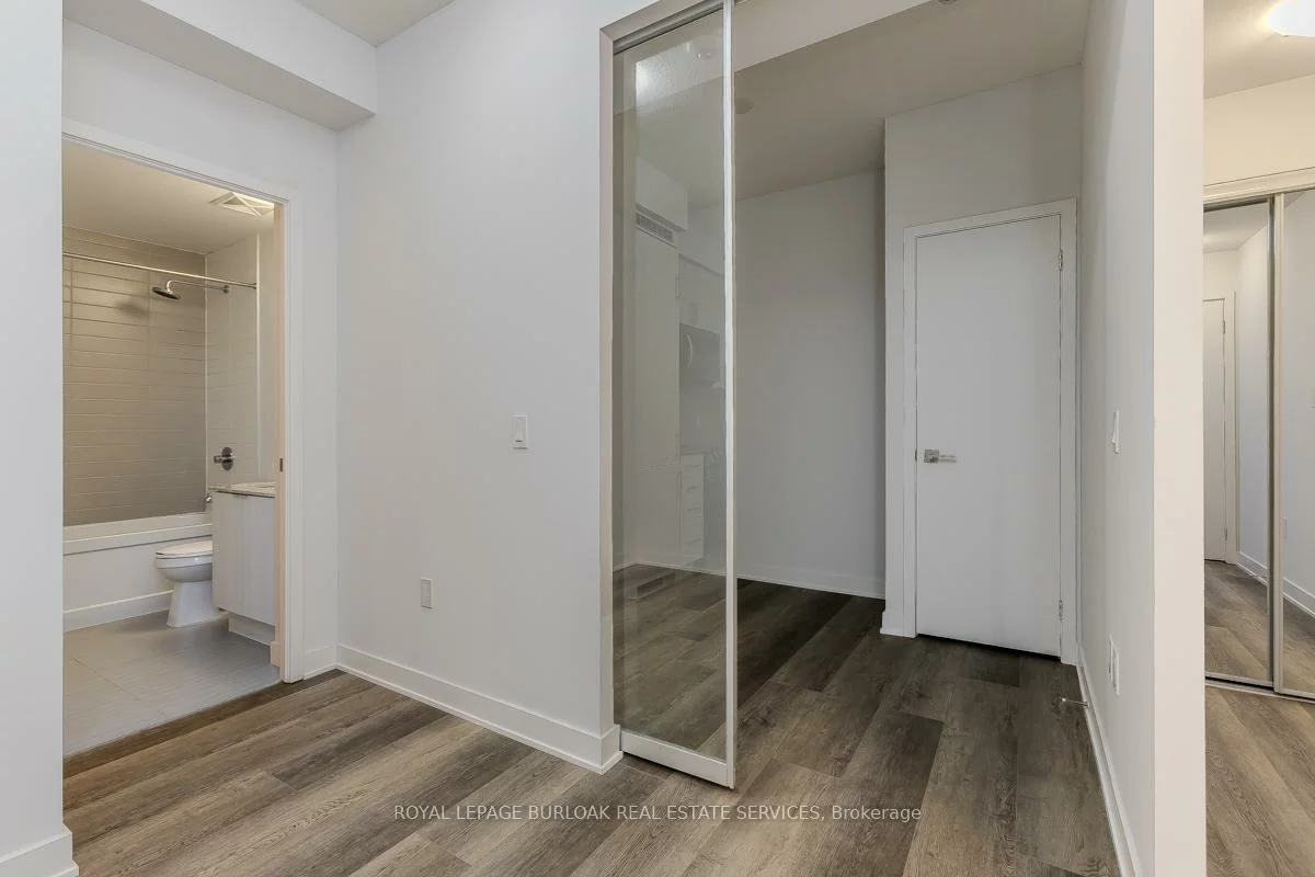 4055, Parkside Village, City Centre, Mississauga