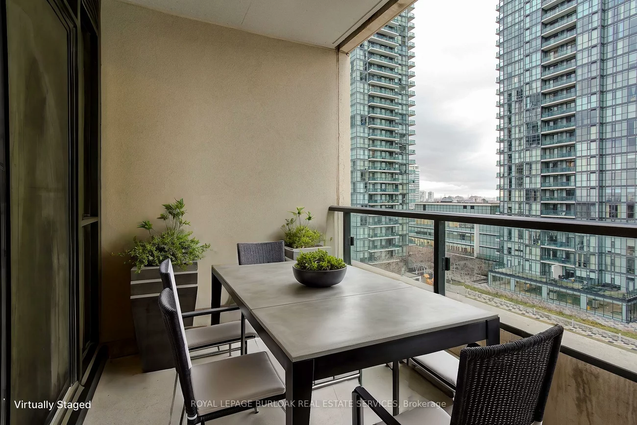 4055, Parkside Village, City Centre, Mississauga