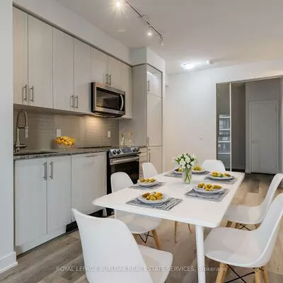 4055, Parkside Village, City Centre, Mississauga