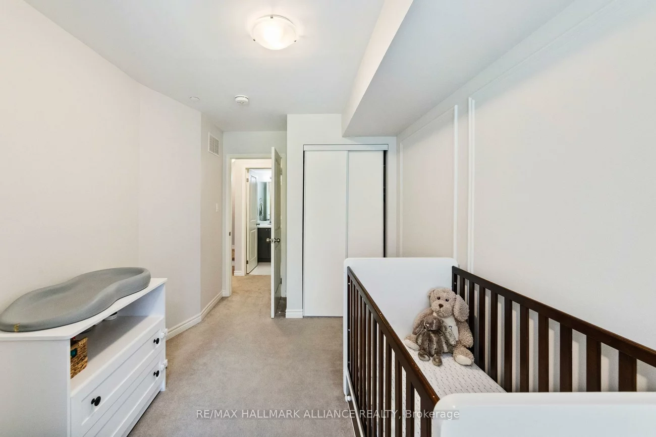 1150, Stroud, Clarkson, Mississauga