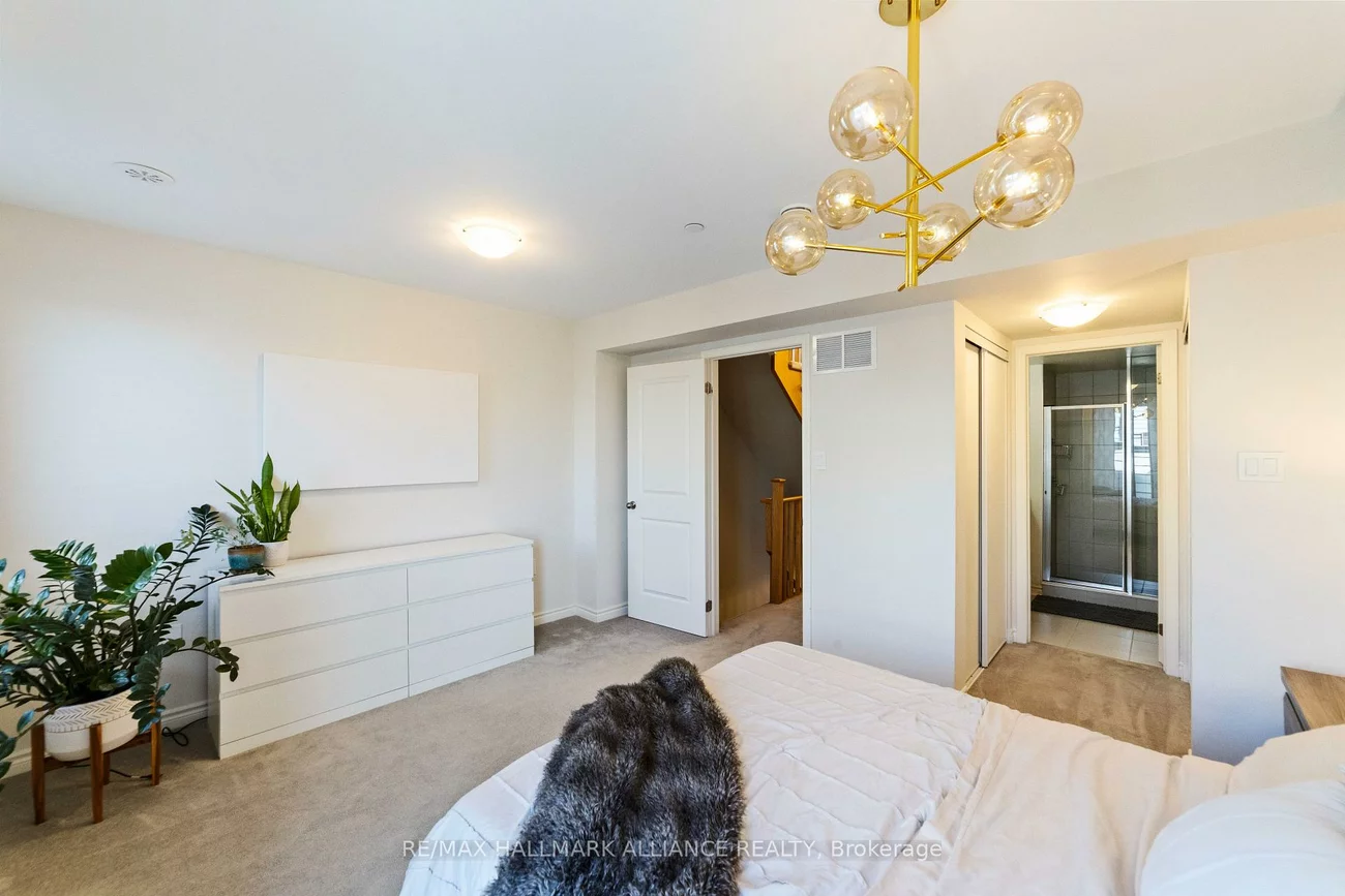 1150, Stroud, Clarkson, Mississauga
