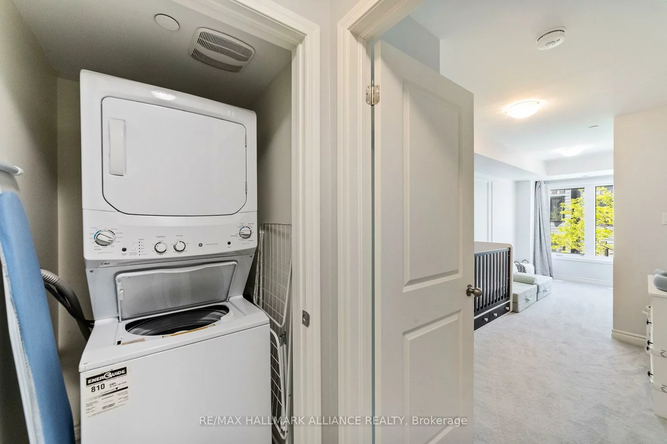 1150, Stroud, Clarkson, Mississauga