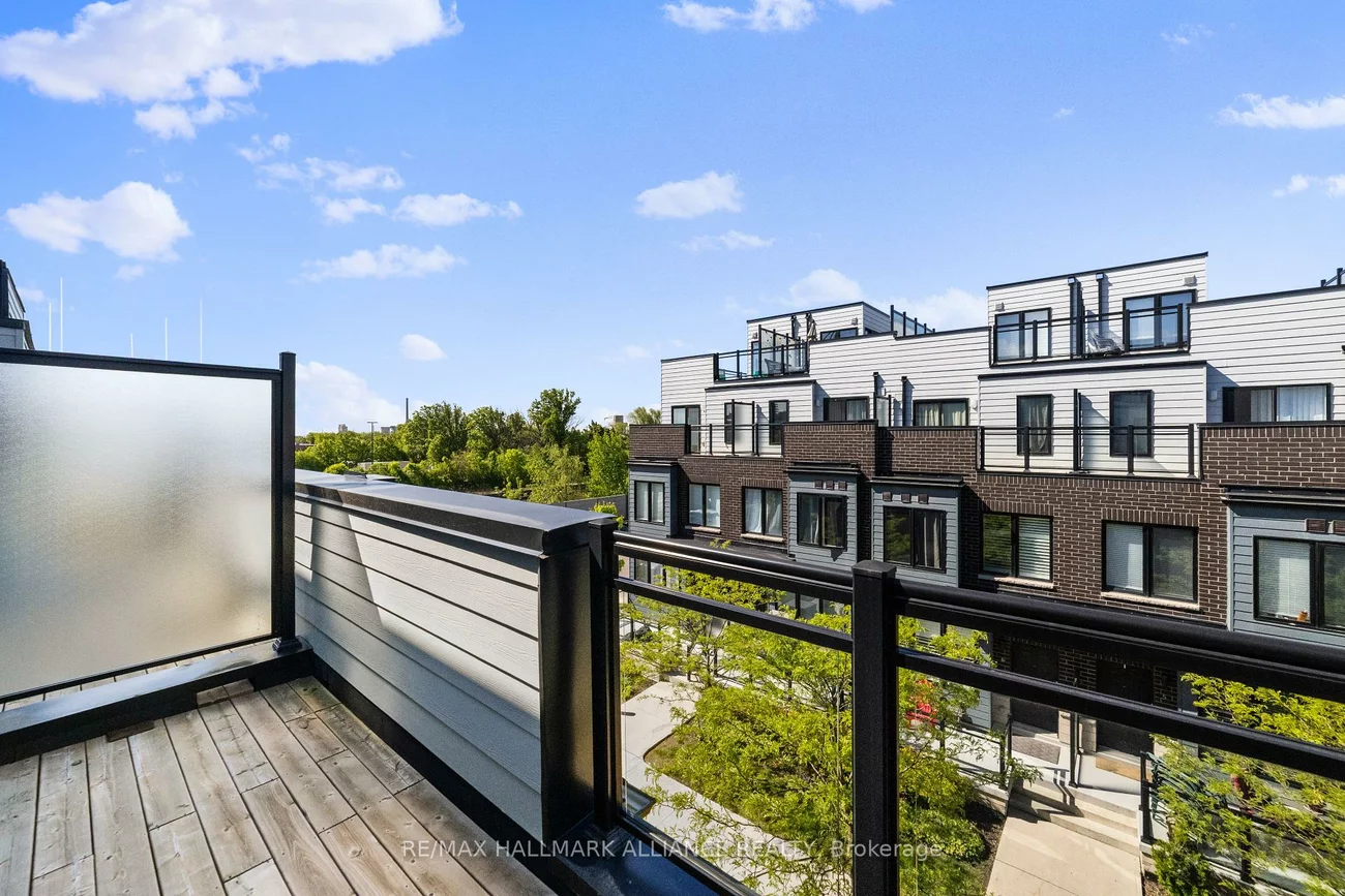 1150, Stroud, Clarkson, Mississauga