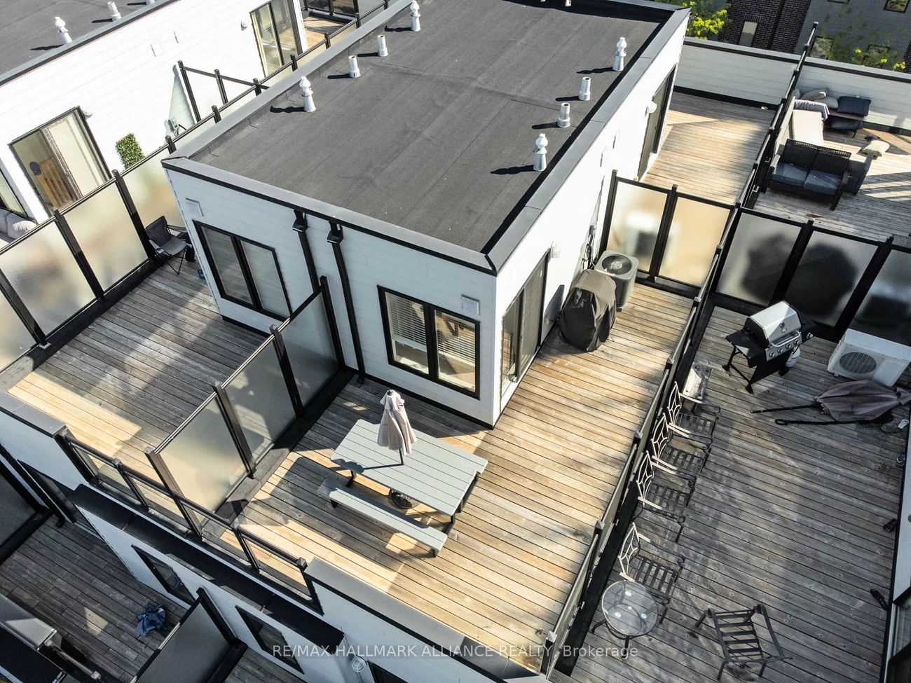1150, Stroud, Clarkson, Mississauga