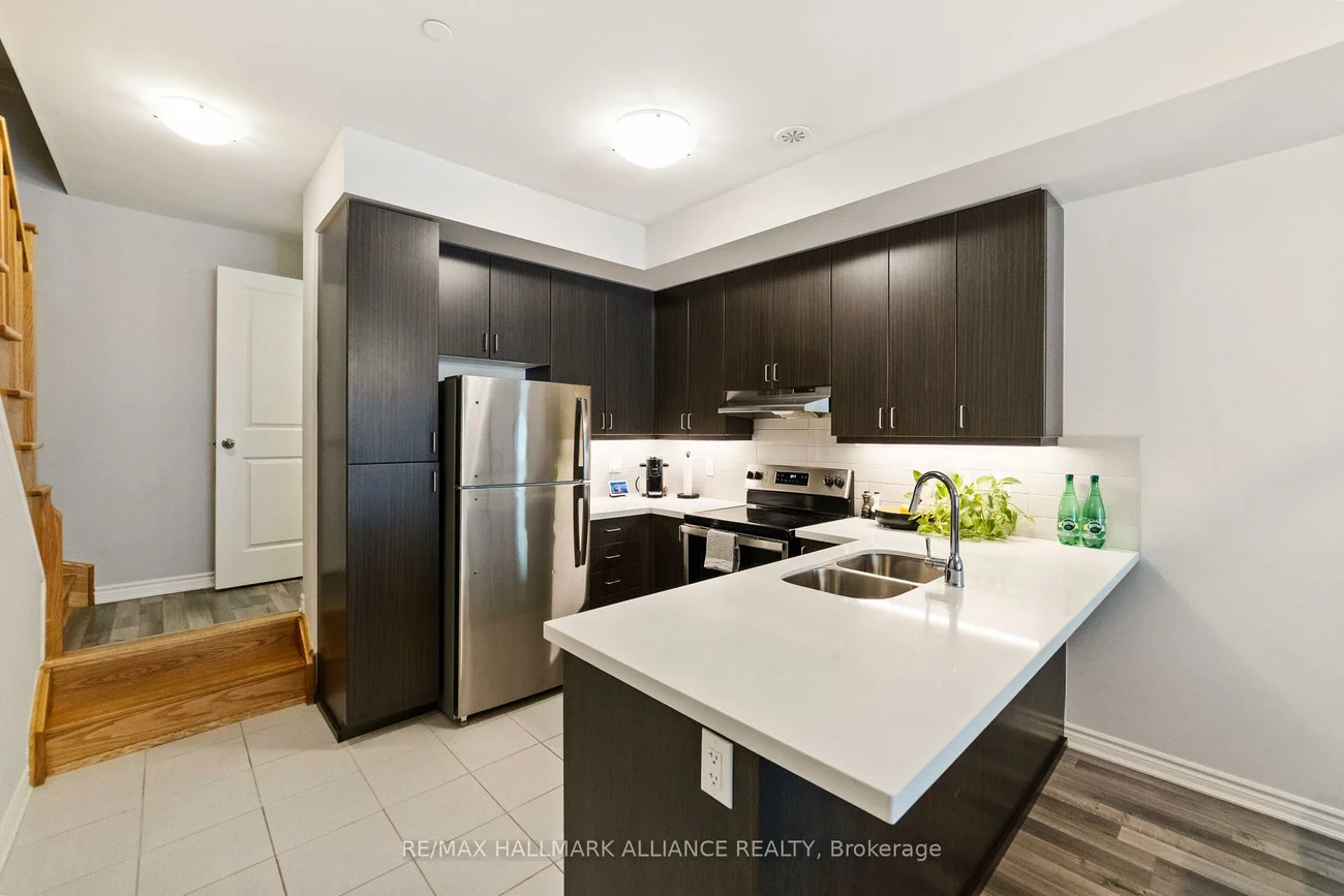 1150, Stroud, Clarkson, Mississauga