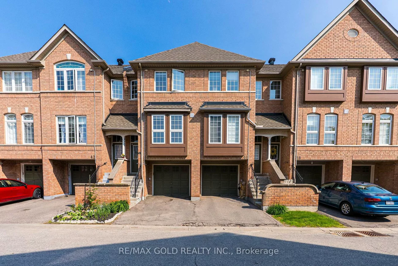 50, Strathaven, Hurontario, Mississauga
