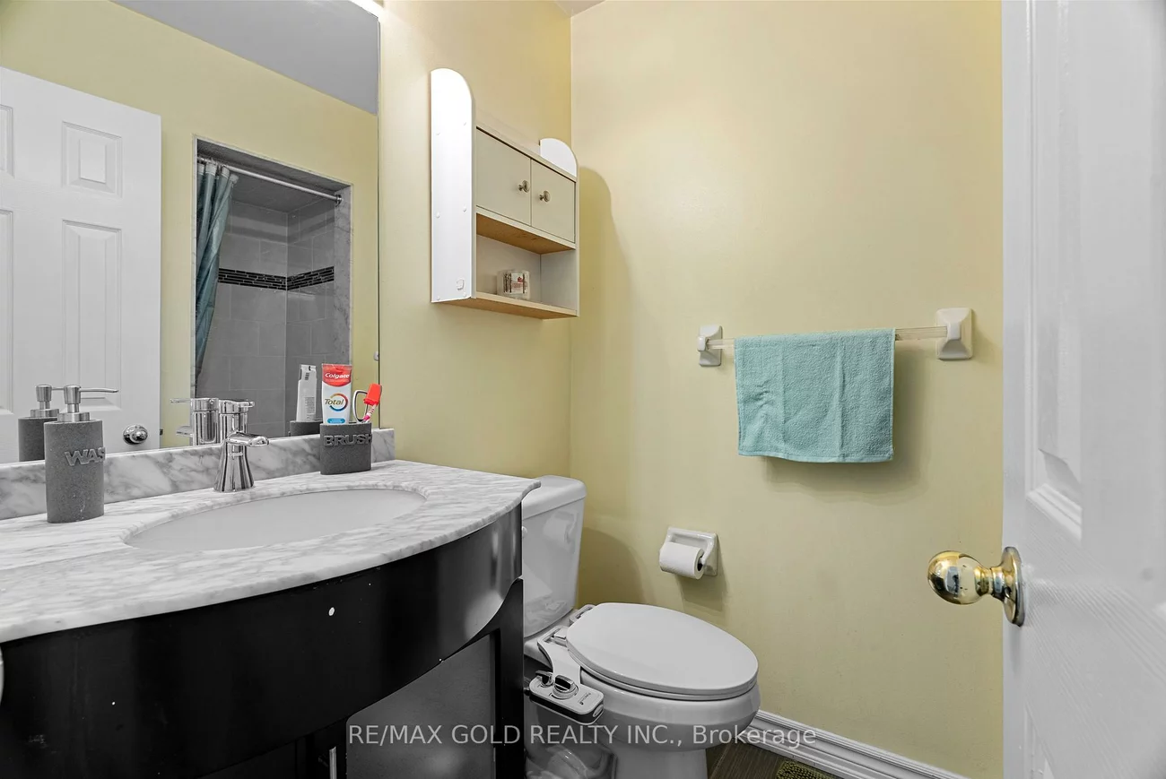 50, Strathaven, Hurontario, Mississauga