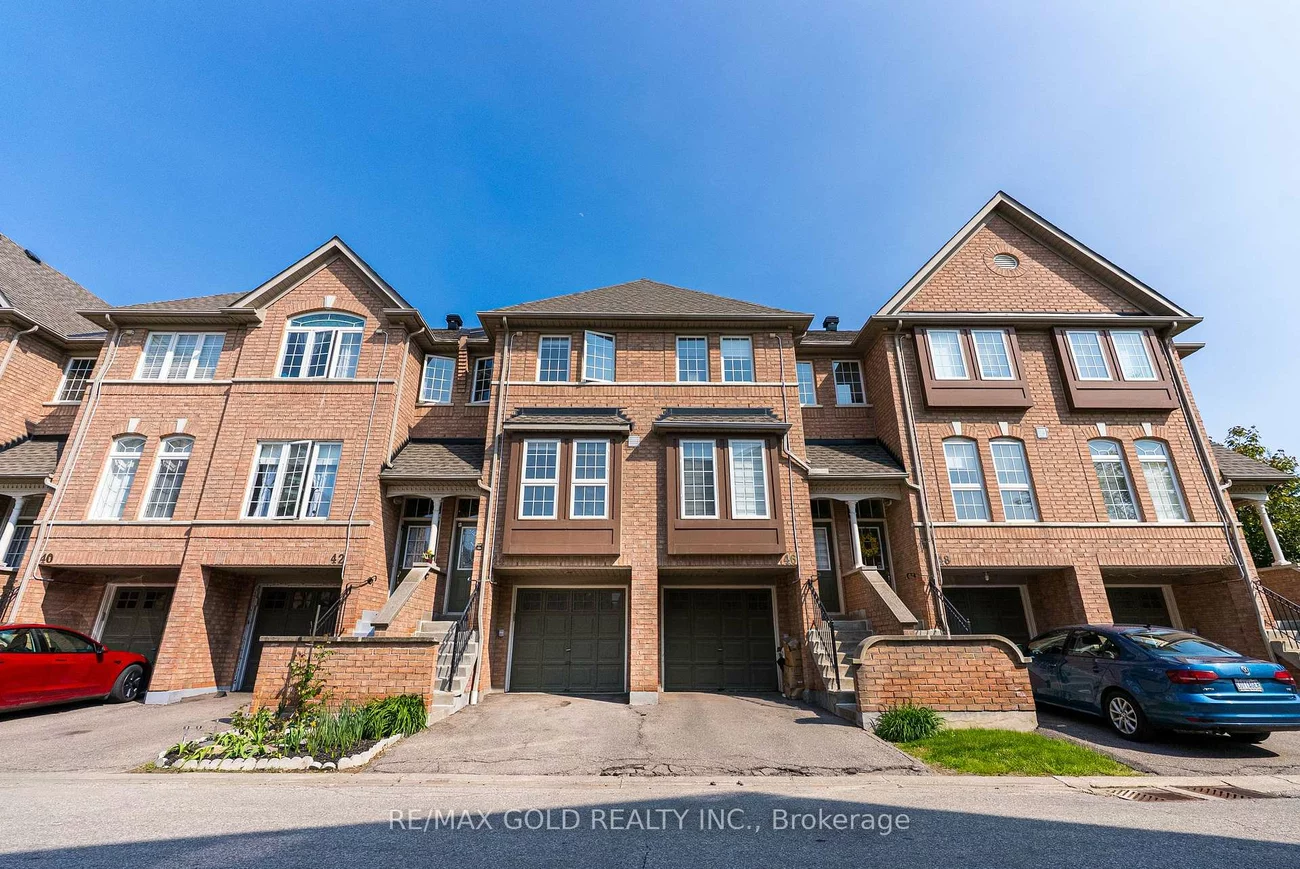 50, Strathaven, Hurontario, Mississauga