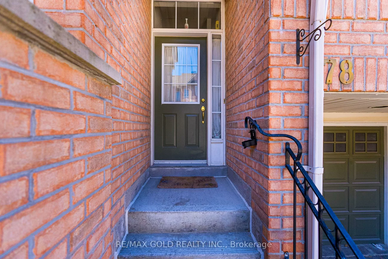 50, Strathaven, Hurontario, Mississauga