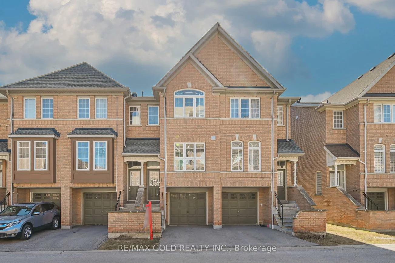 50, Strathaven, Hurontario, Mississauga