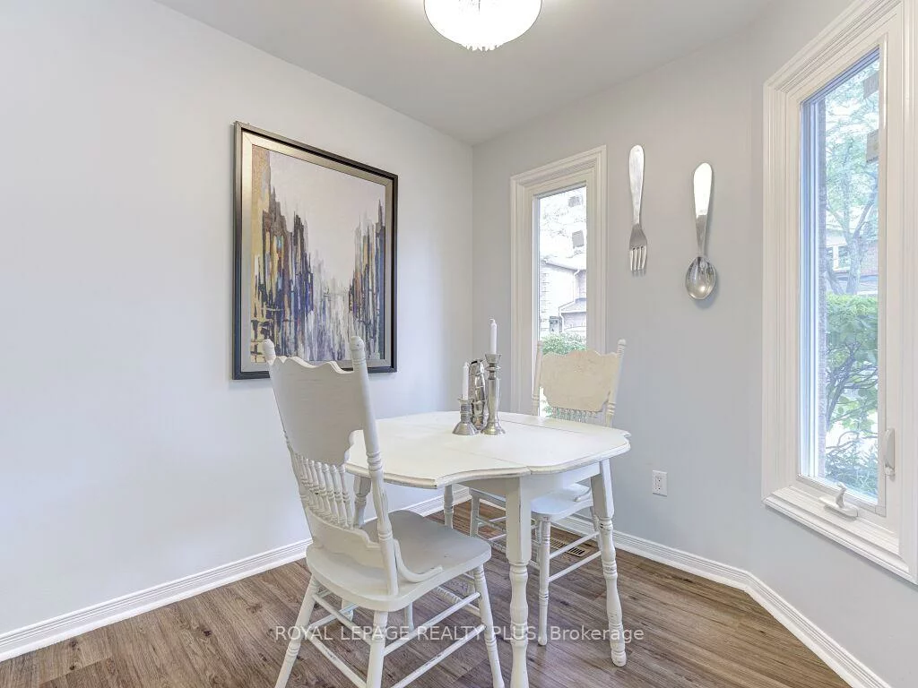 5020, Delaware, Hurontario, Mississauga