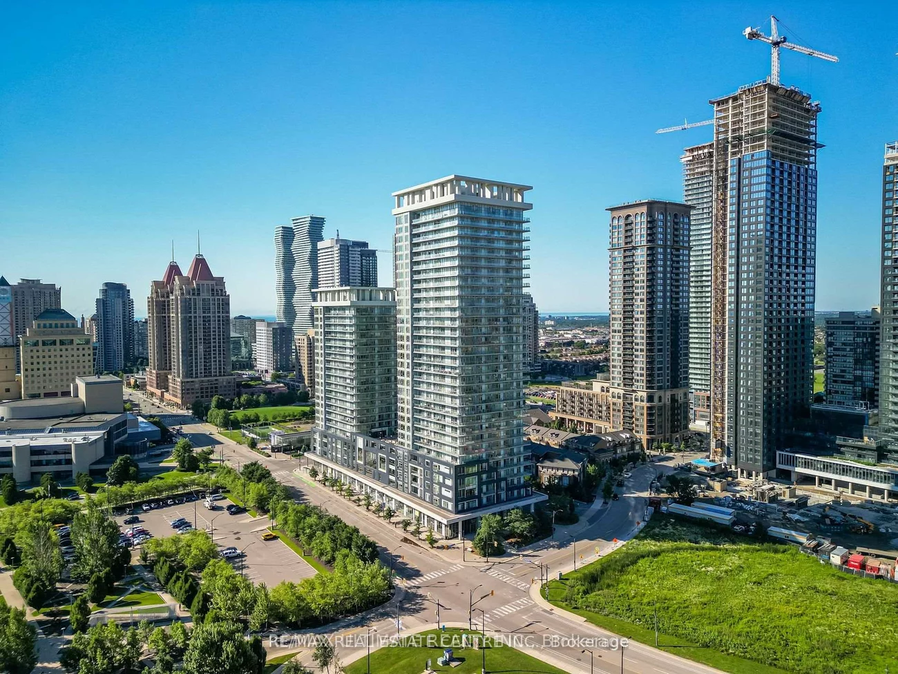 360, Square One, City Centre, Mississauga