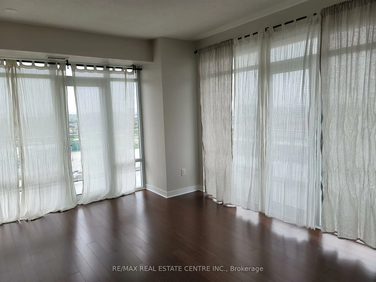 360, Square One, City Centre, Mississauga