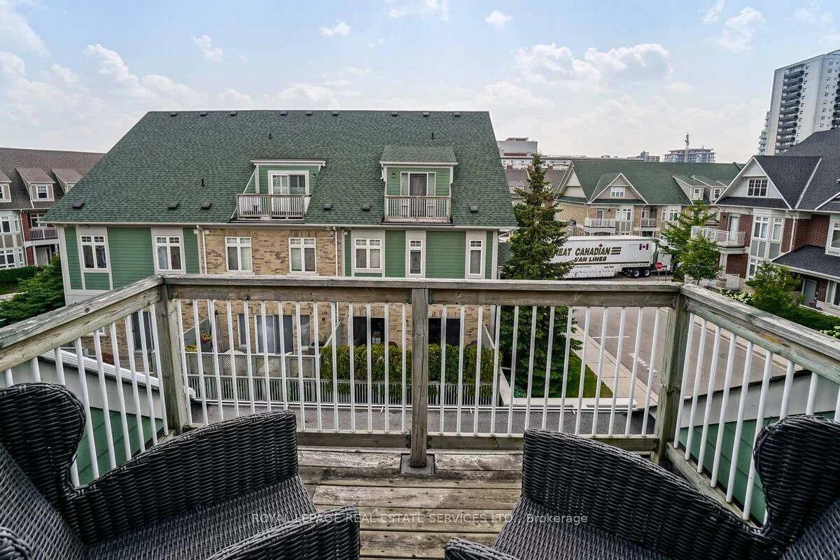 108, Compass, Port Credit, Mississauga