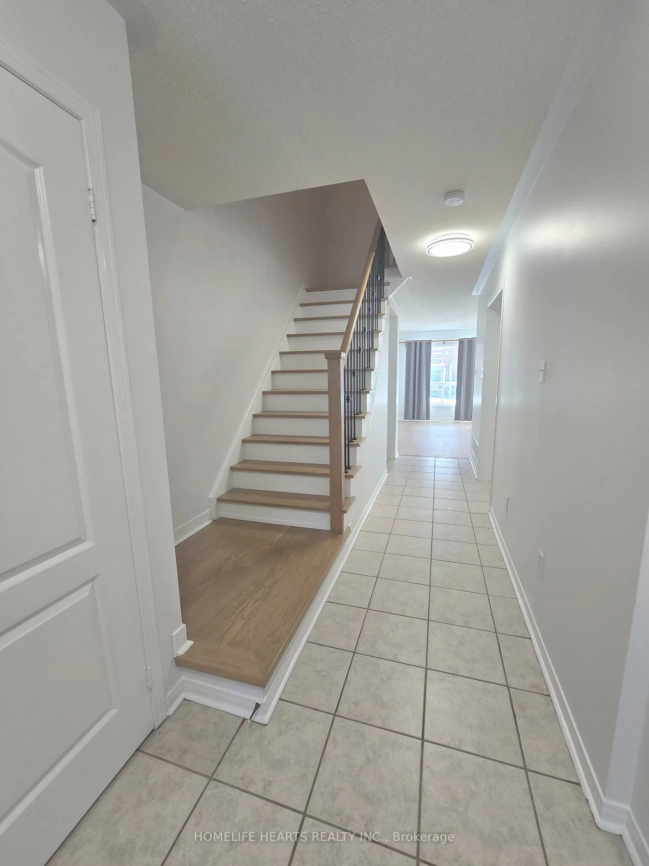 525, Novo Star, Meadowvale Village, Mississauga