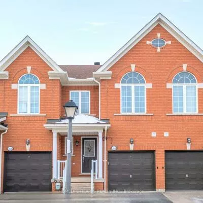 525, Novo Star, Meadowvale Village, Mississauga