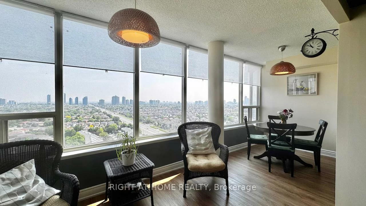 700, Constellation, Hurontario, Mississauga