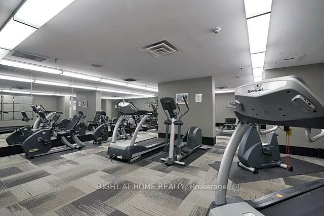 700, Constellation, Hurontario, Mississauga