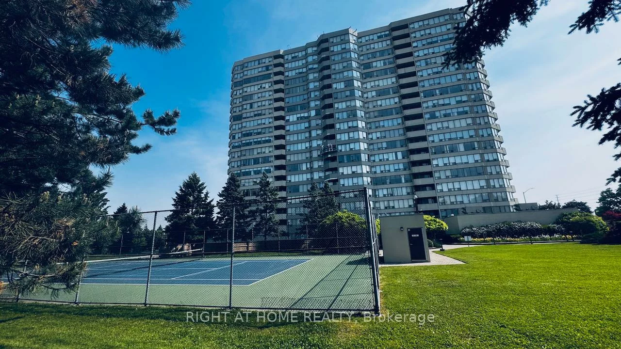 700, Constellation, Hurontario, Mississauga