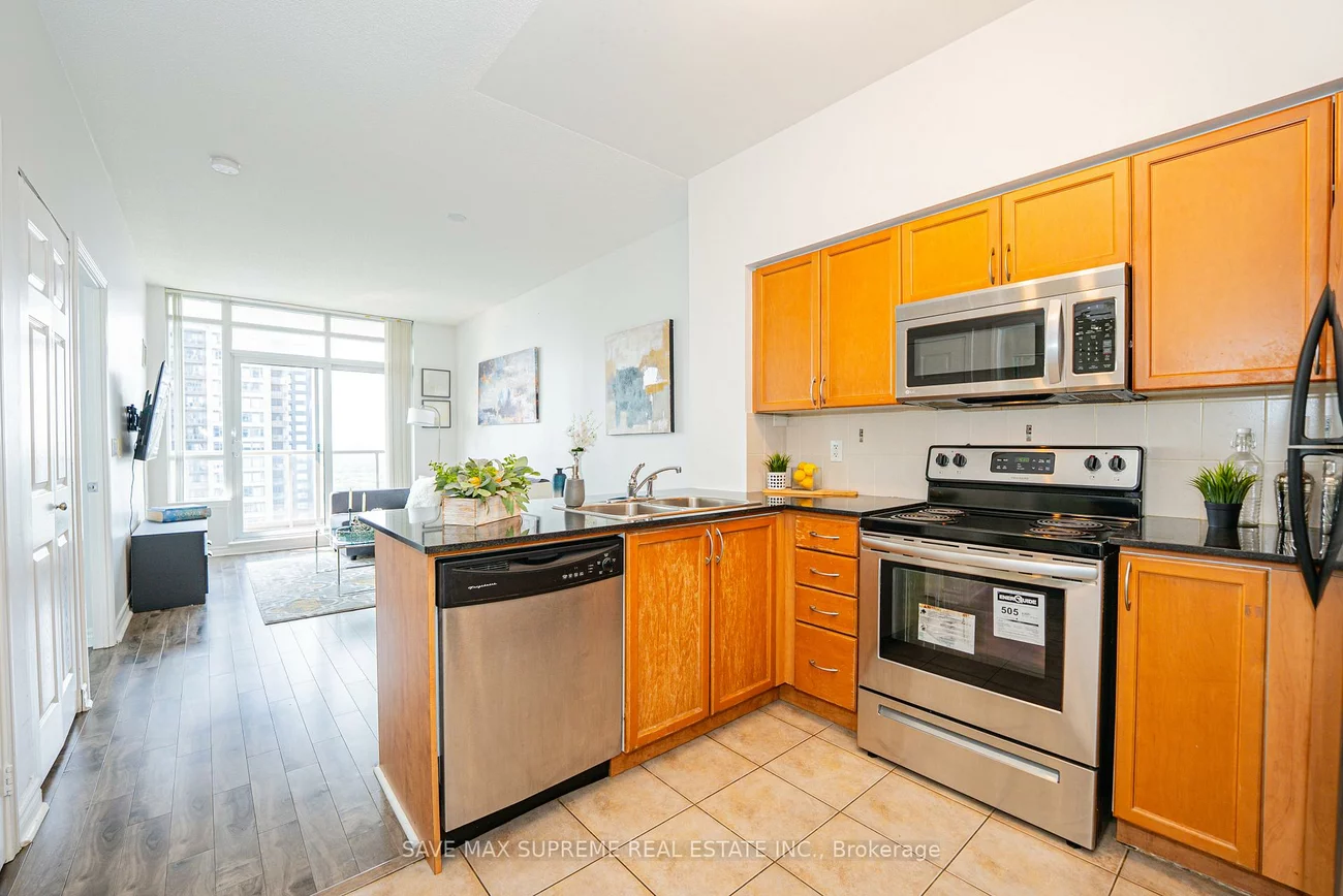 388, Prince Of Wales, City Centre, Mississauga