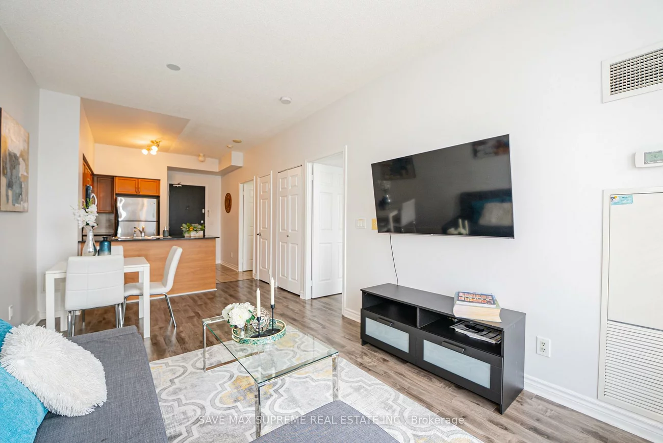 388, Prince Of Wales, City Centre, Mississauga