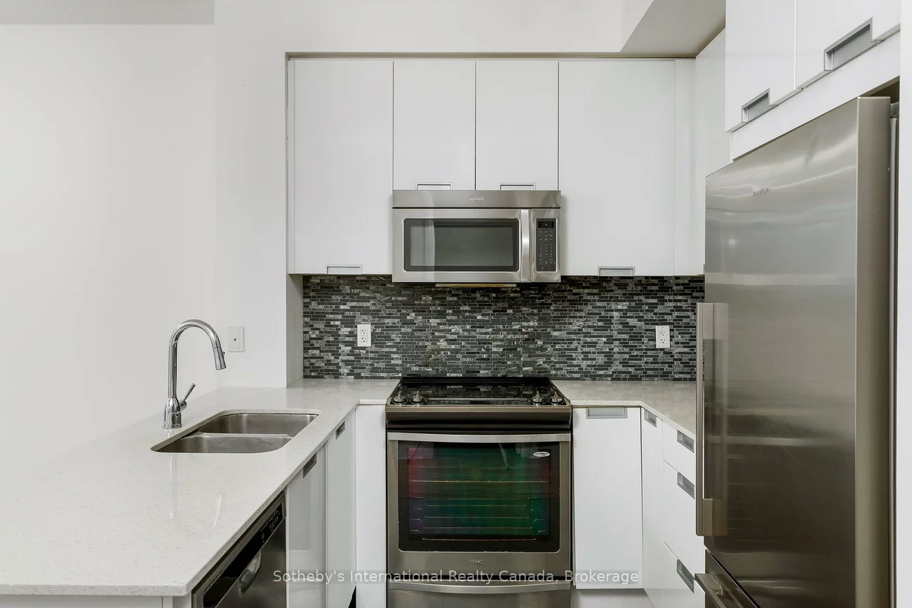 55, Eglinton, Hurontario, Mississauga