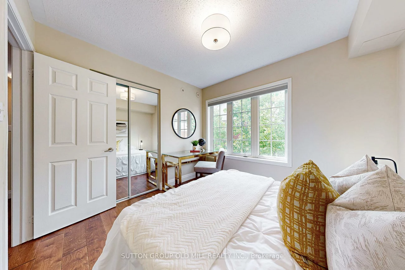 760, Neighbourhood, Cooksville, Mississauga