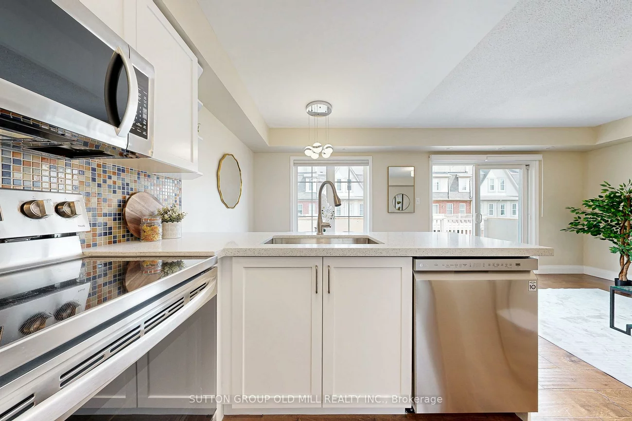 760, Neighbourhood, Cooksville, Mississauga