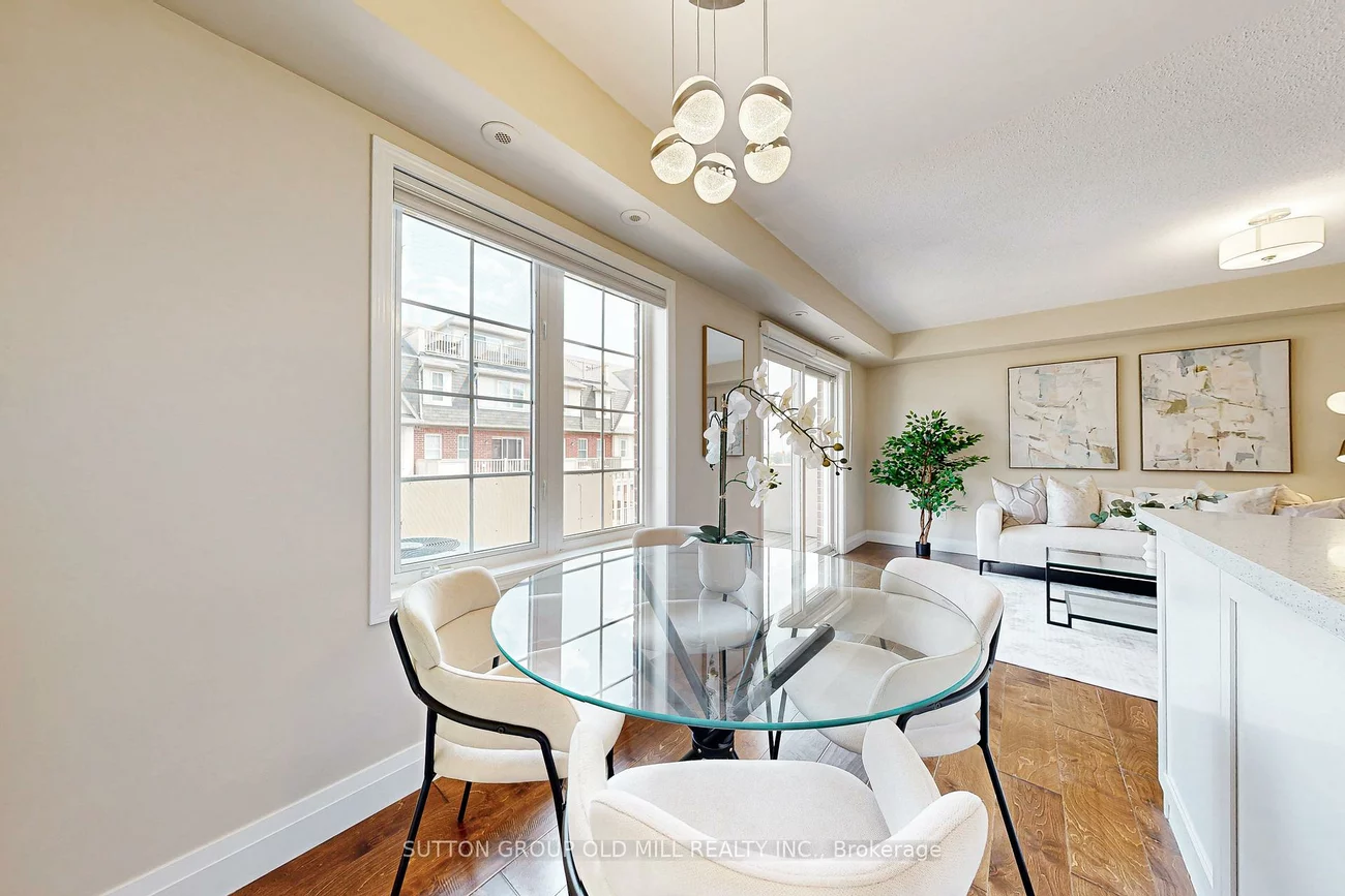 760, Neighbourhood, Cooksville, Mississauga