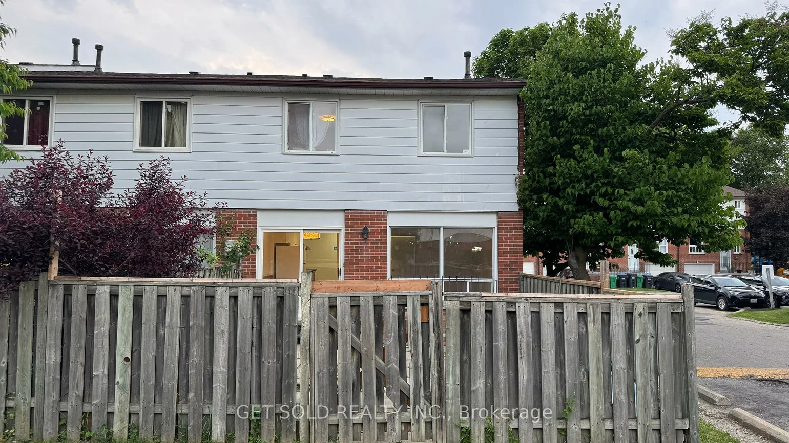 7560, Goreway, Malton, Mississauga