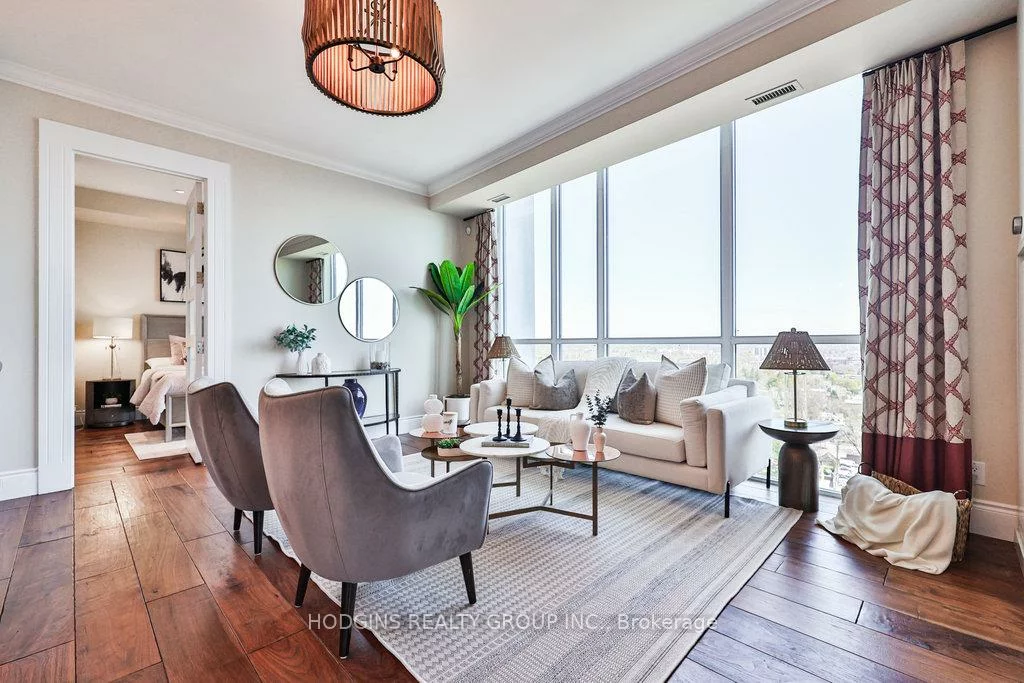 1, Hurontario, Port Credit, Mississauga