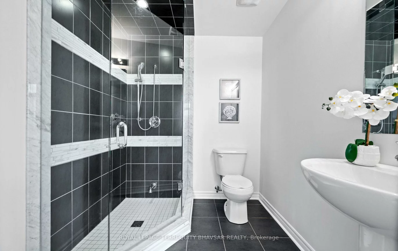 89, Armdale, Hurontario, Mississauga