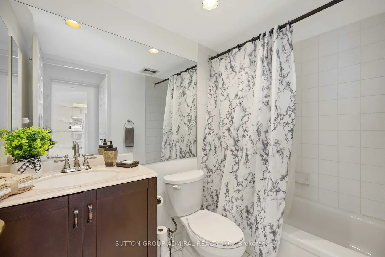 4460, Tucana, Hurontario, Mississauga
